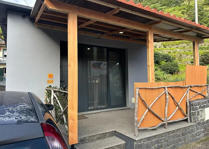 Holiday home Cantinho S & F *