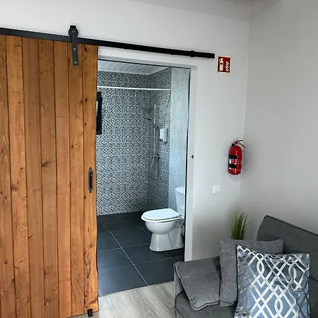 Cantinho S & F Holiday home